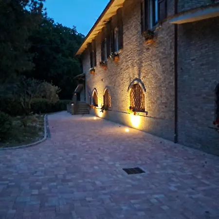 Nyaraló Mirida Pesaro